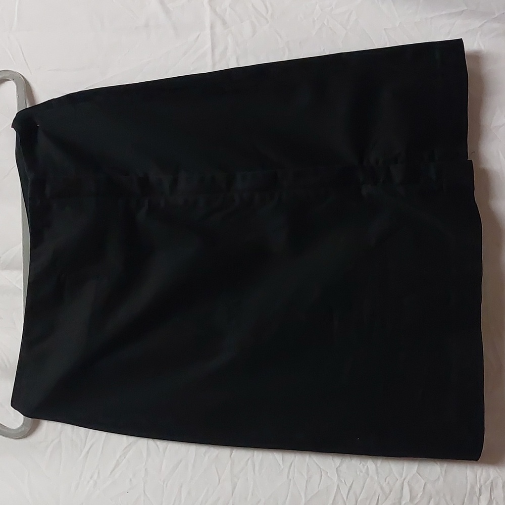 The Limited Stretch Black Skirt Front zippered slit, size 6